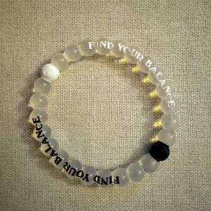 Lokai Clear Balance Bracelet M NWOT